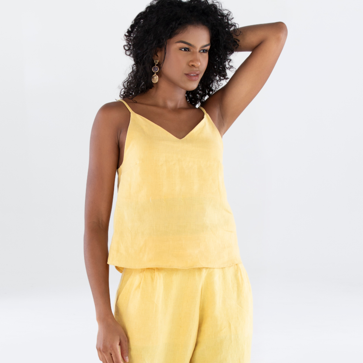 Blusa de Alças Finas em Linho SENTIR