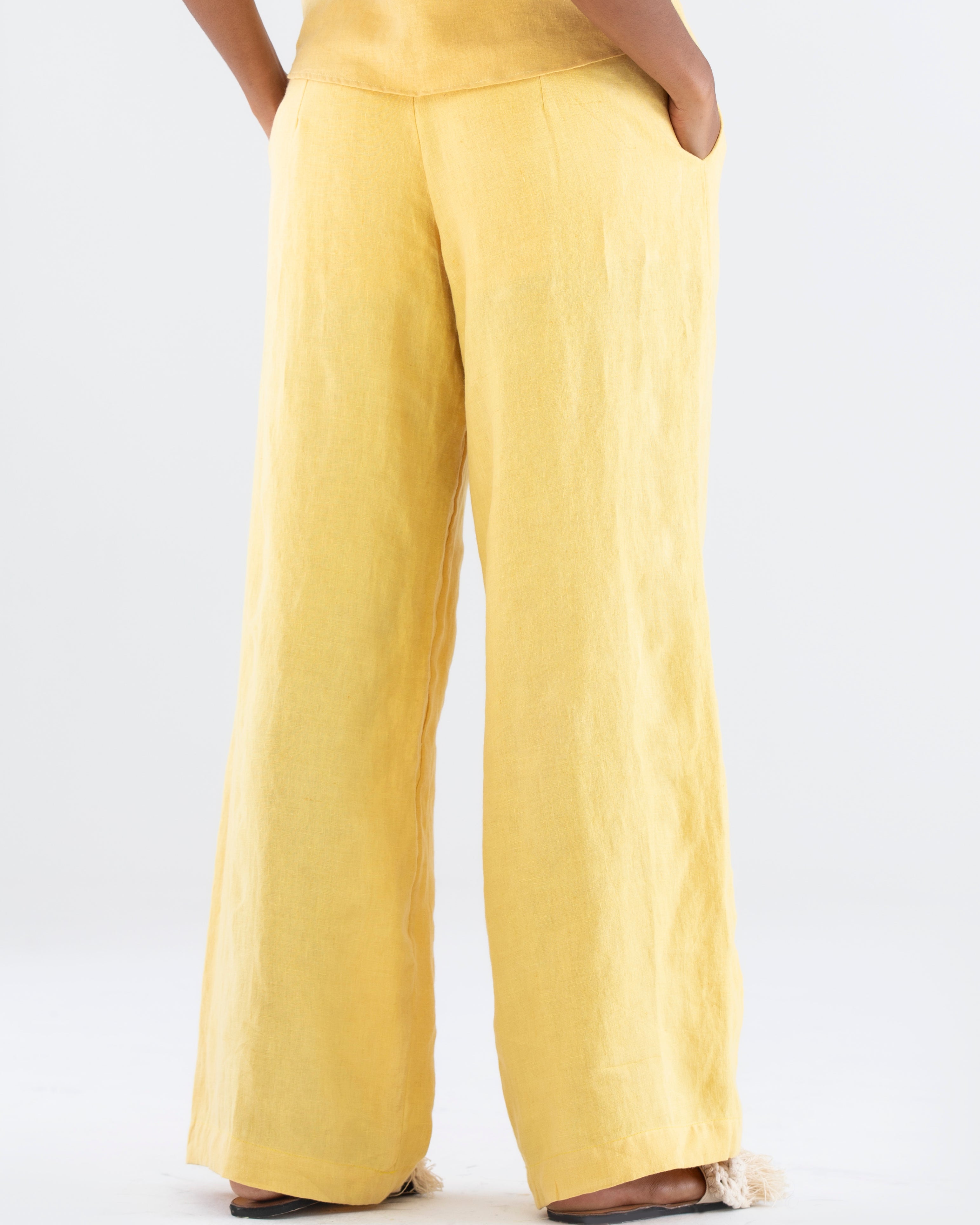 calca-pantalona-alfaitaria-feminina-sustentavel-e-atemporal-em-linho-amarela