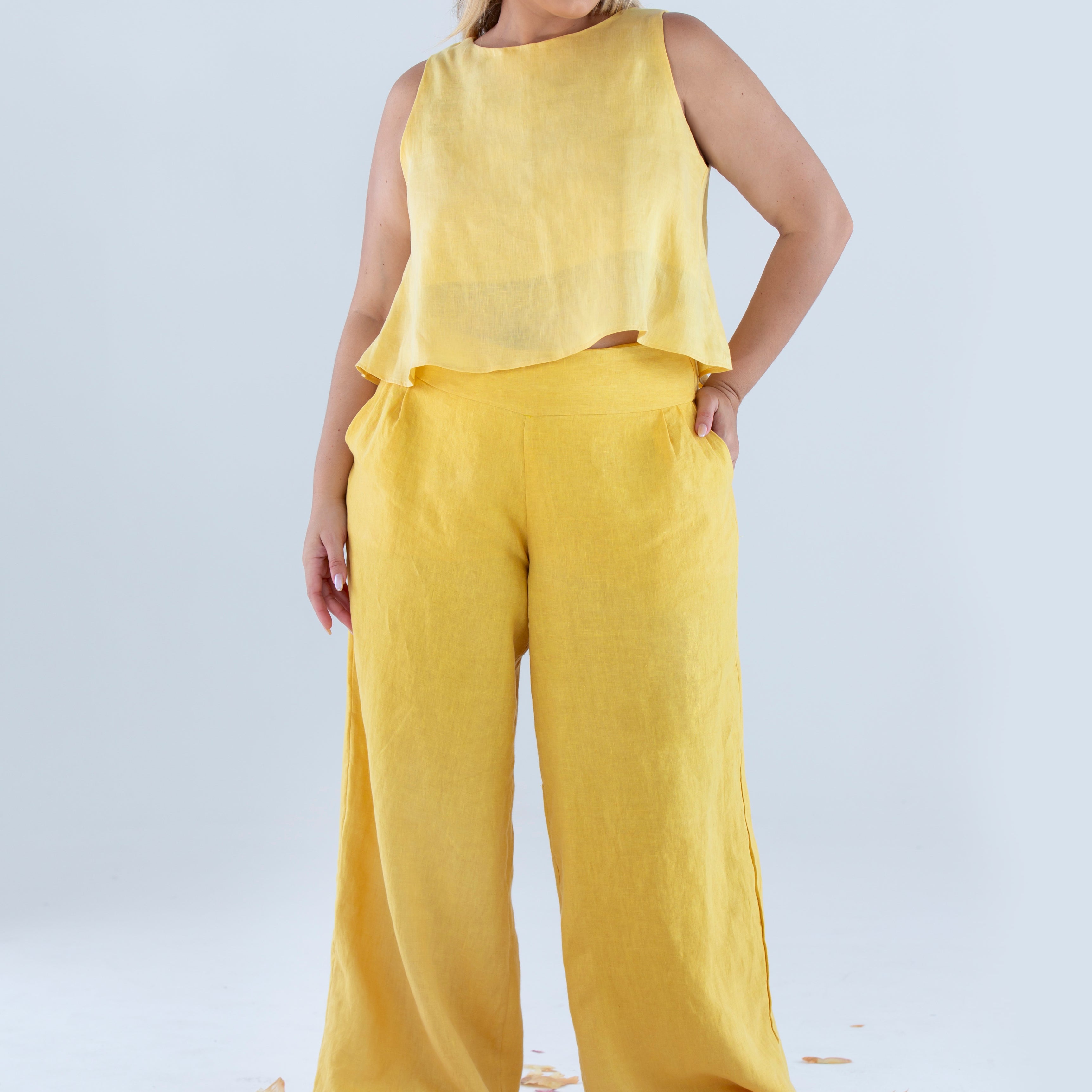 Blusa-Bata-e-calca-em-Linho-sustentavel-atemporal-amarela
