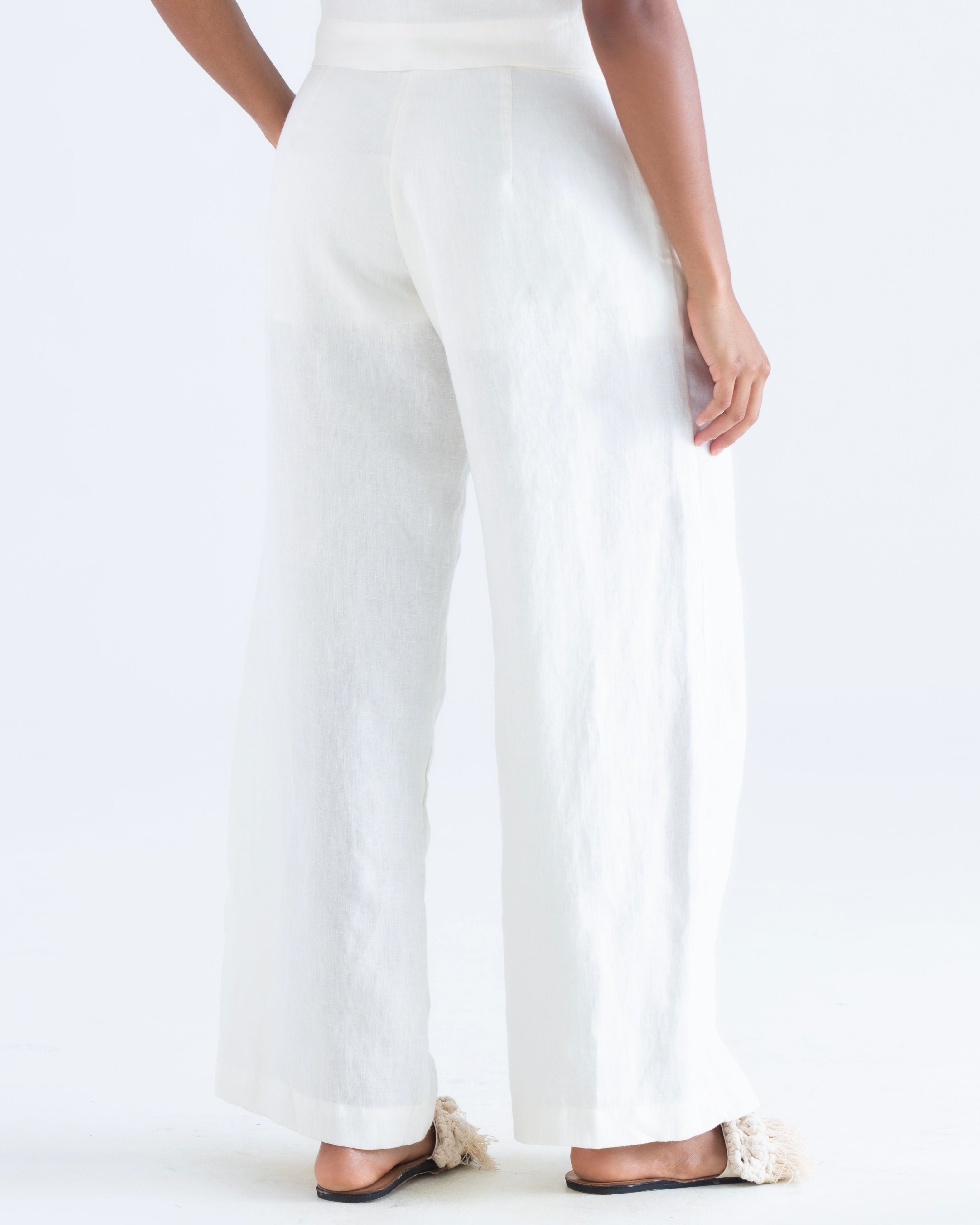 calca-pantalona-alfaitaria-feminina-sustentavel-e-atemporal-em-linho-branca-offwhite