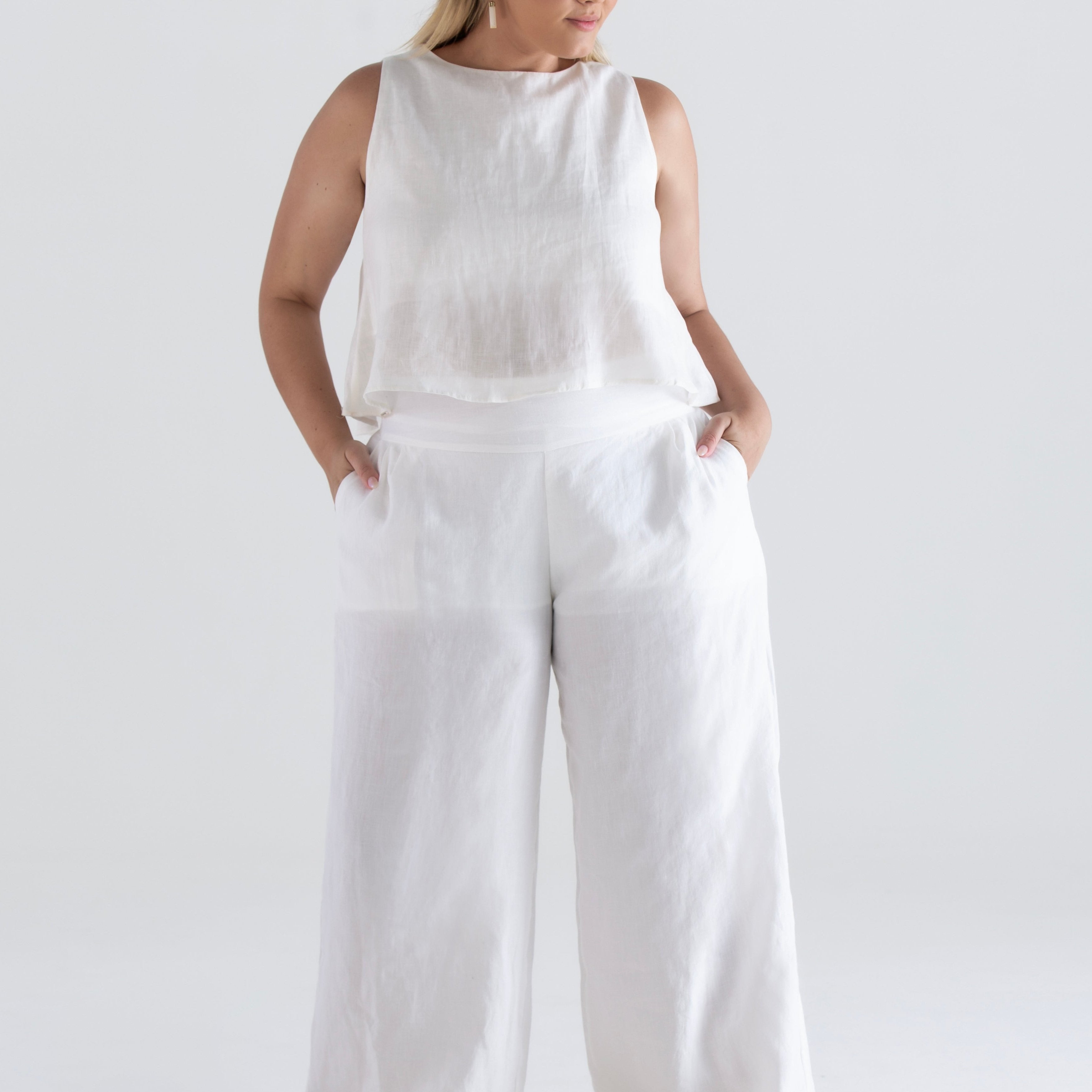 calca-pantalona-alfaitaria-e-blusa-feminina-sustentavel-e-atemporal-em-linho-branca-offwhite