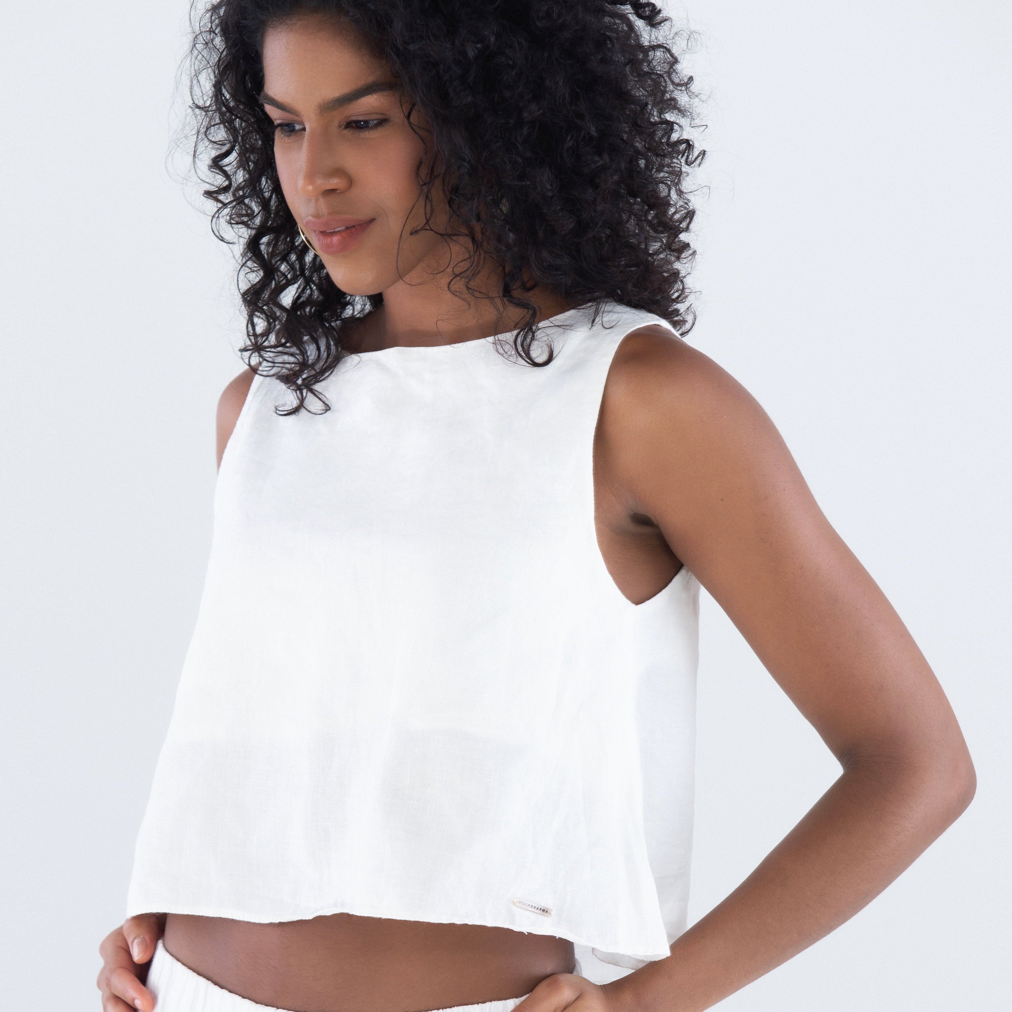 Blusa-Bata-em-Linho-sustentavel-atemporal-branca-offwhite