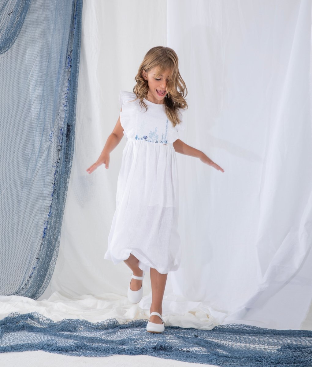 Vestido Infantil com Bordado em Linho ALGAS - Villa Dharma Rouparia Consciente