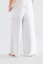 calca-pantalona-alfaitaria-feminina-sustentavel-e-atemporal-em-linho-branca-offwhite